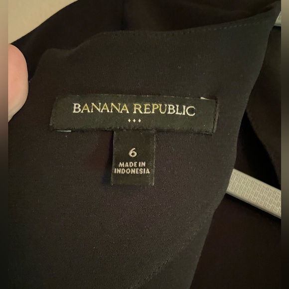 Banana Republic Ruffle Hem Empire Waist Dress Black size 6 - Picture 6 of 10